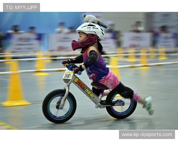 大型平衡车竞技公开赛，青春风尚的运动代表，专业平衡车比赛